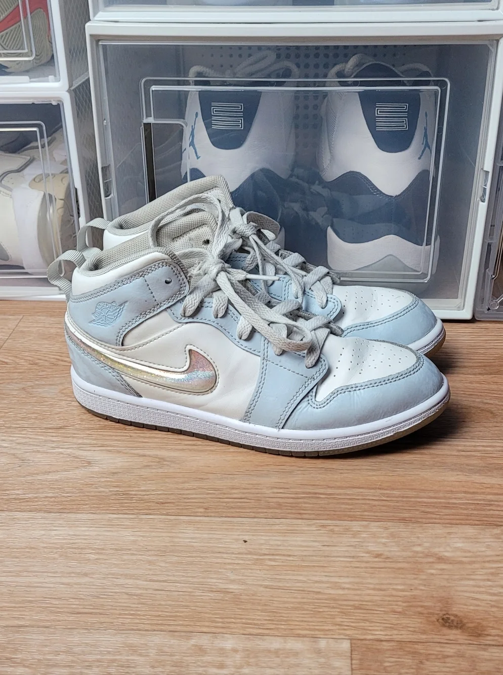 Nike Air Jordan 1 Mid SE - Size 3y Glitter Swoosh / Blue - BNWB